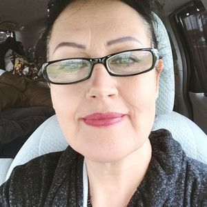 Meet your Posher, Lena